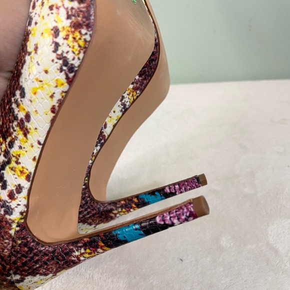 Steven Madden Poet Multicolor Snake Embossed Pointed Toe Stiletto Heel Pumps 9.5 - Picture 8 of 9
